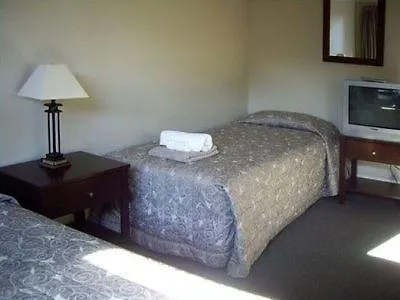 Motel Executive On Fenton 4*