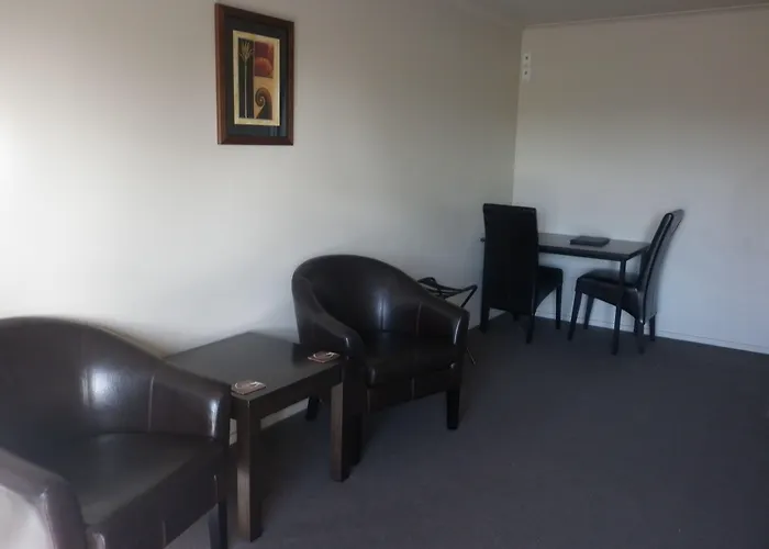 Executive On Fenton Motel