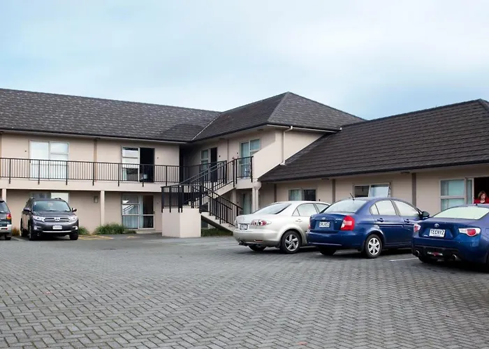 Executive On Fenton Motel 4*